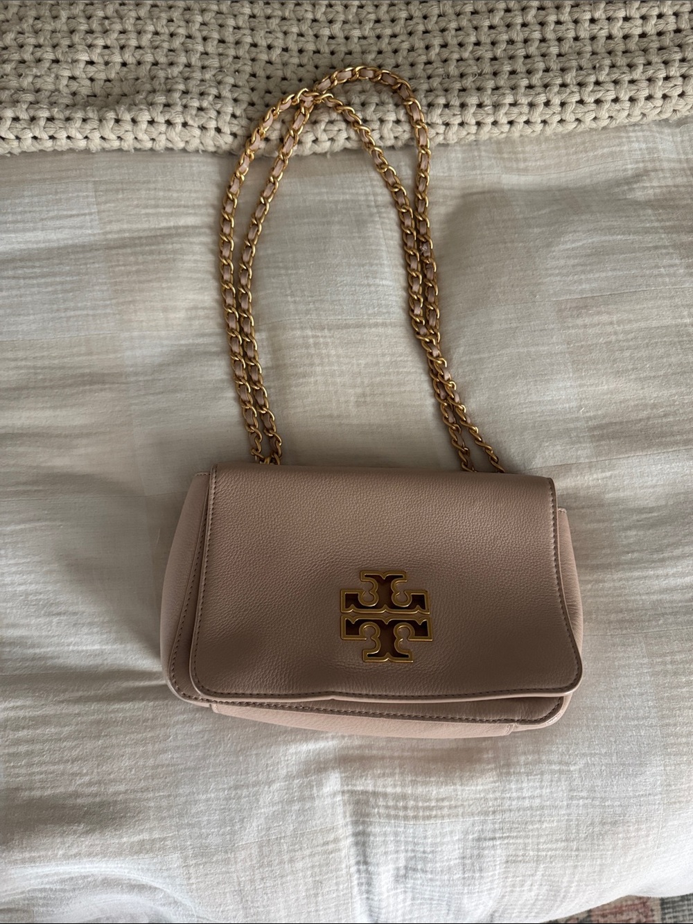 Tory Burch Pink Leather Chain Shoulder Bag with Gold Logo